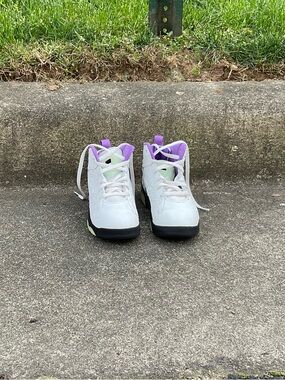 Jordan MVP Summit White Raspberry 2Y